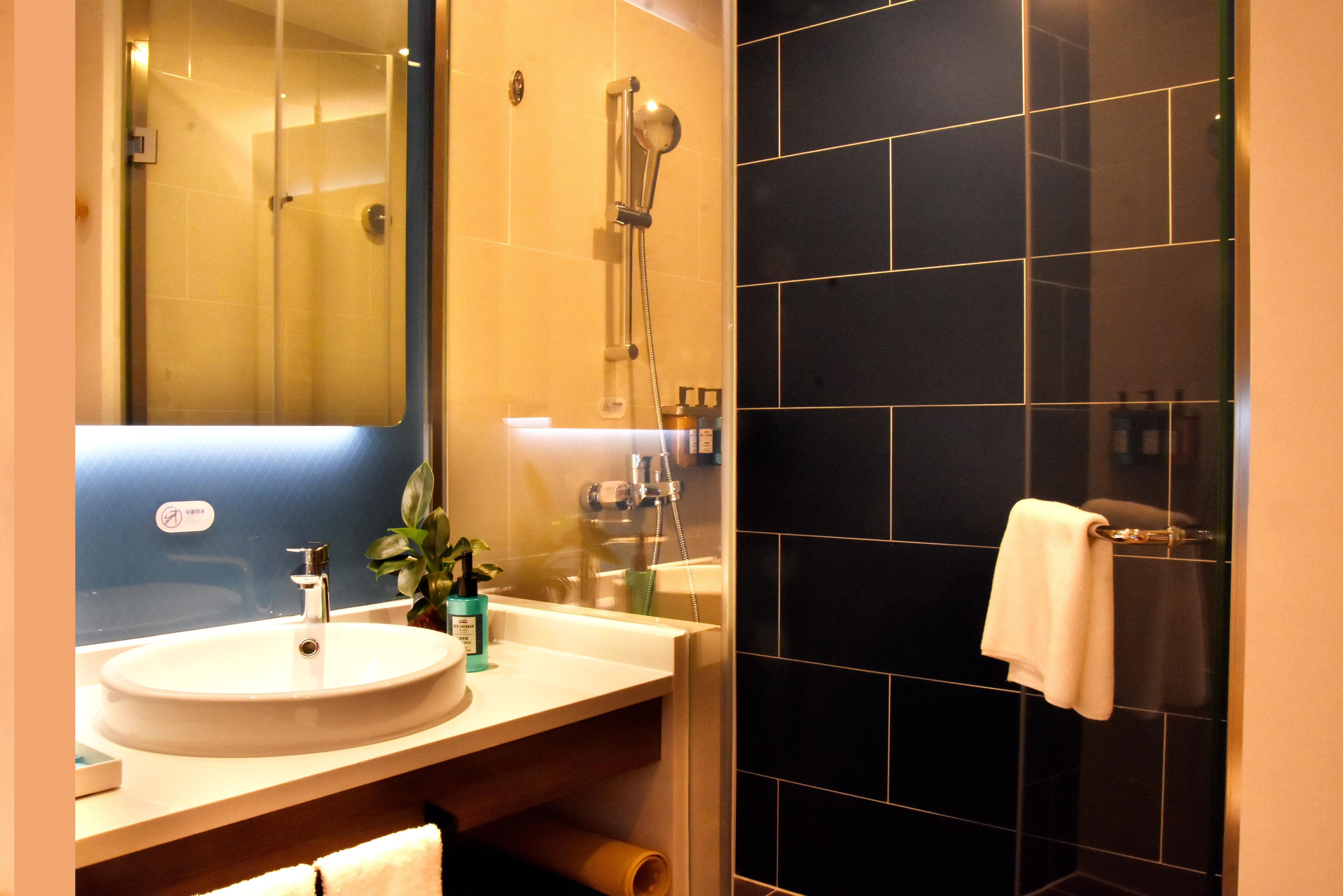 Holiday Inn Express Shanghai Gubei By Ihg Luaran gambar