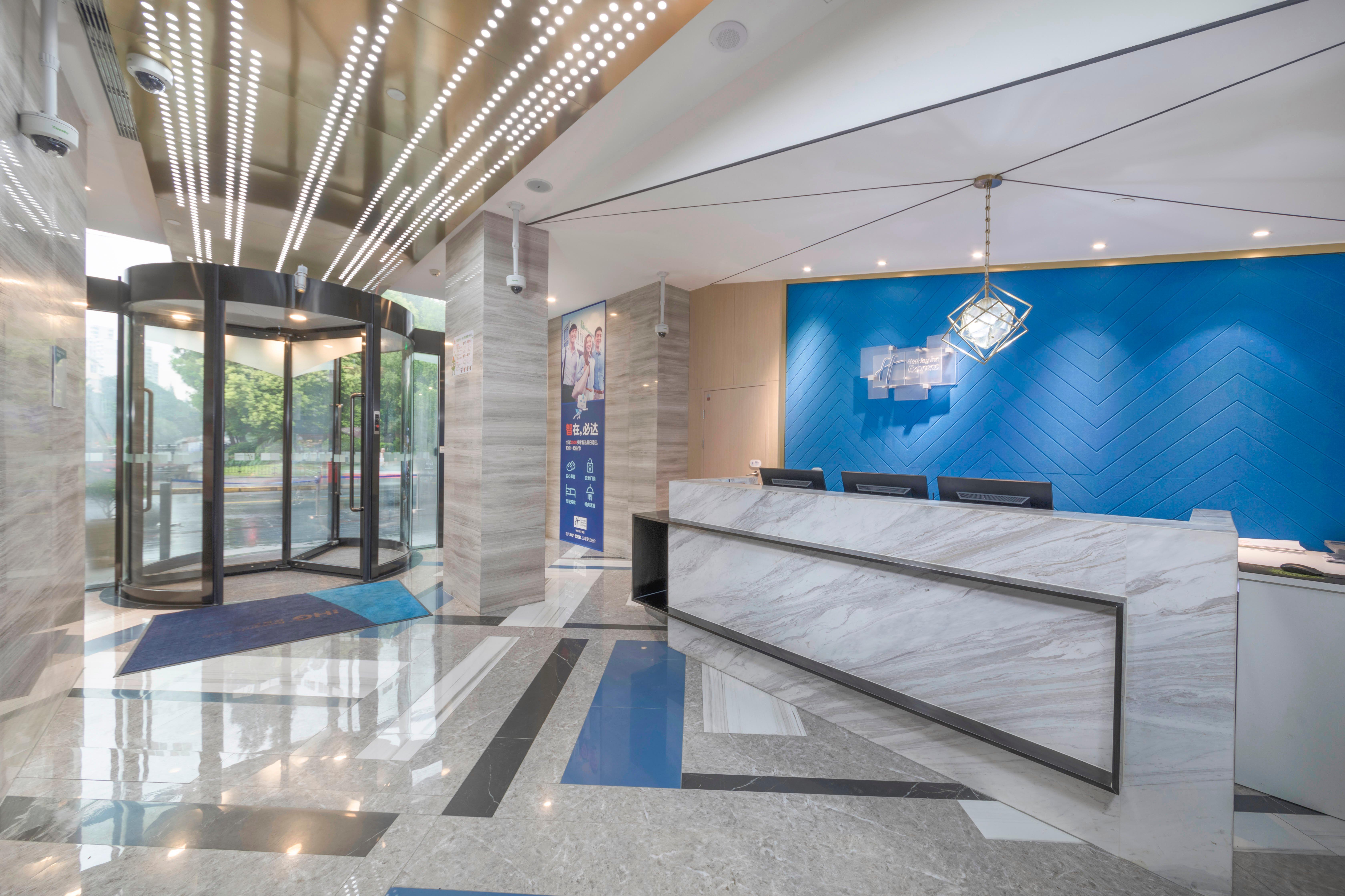 Holiday Inn Express Shanghai Gubei By Ihg Luaran gambar